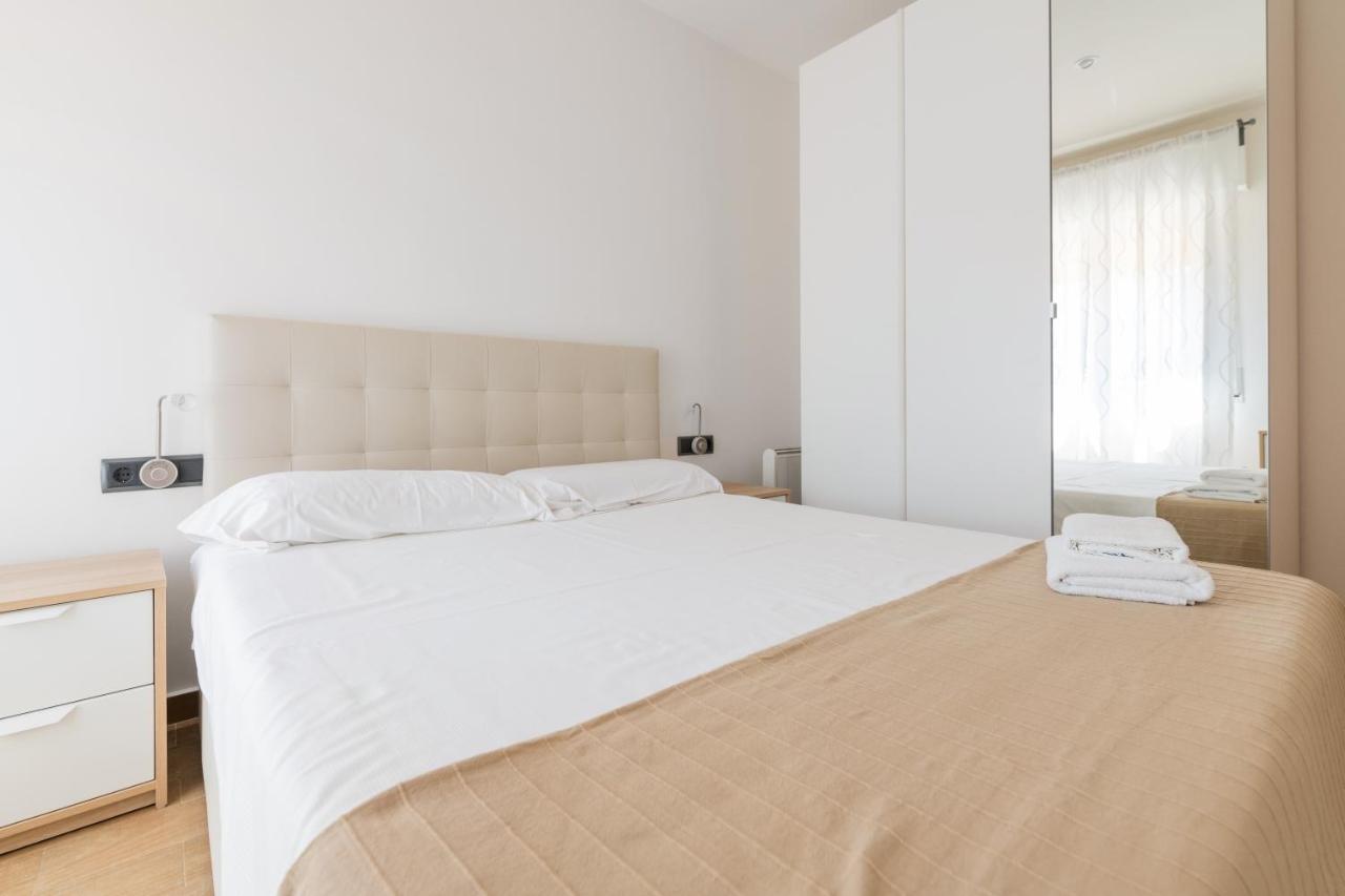 Maka Beach Apartment V Castelldefels Eksteriør billede
