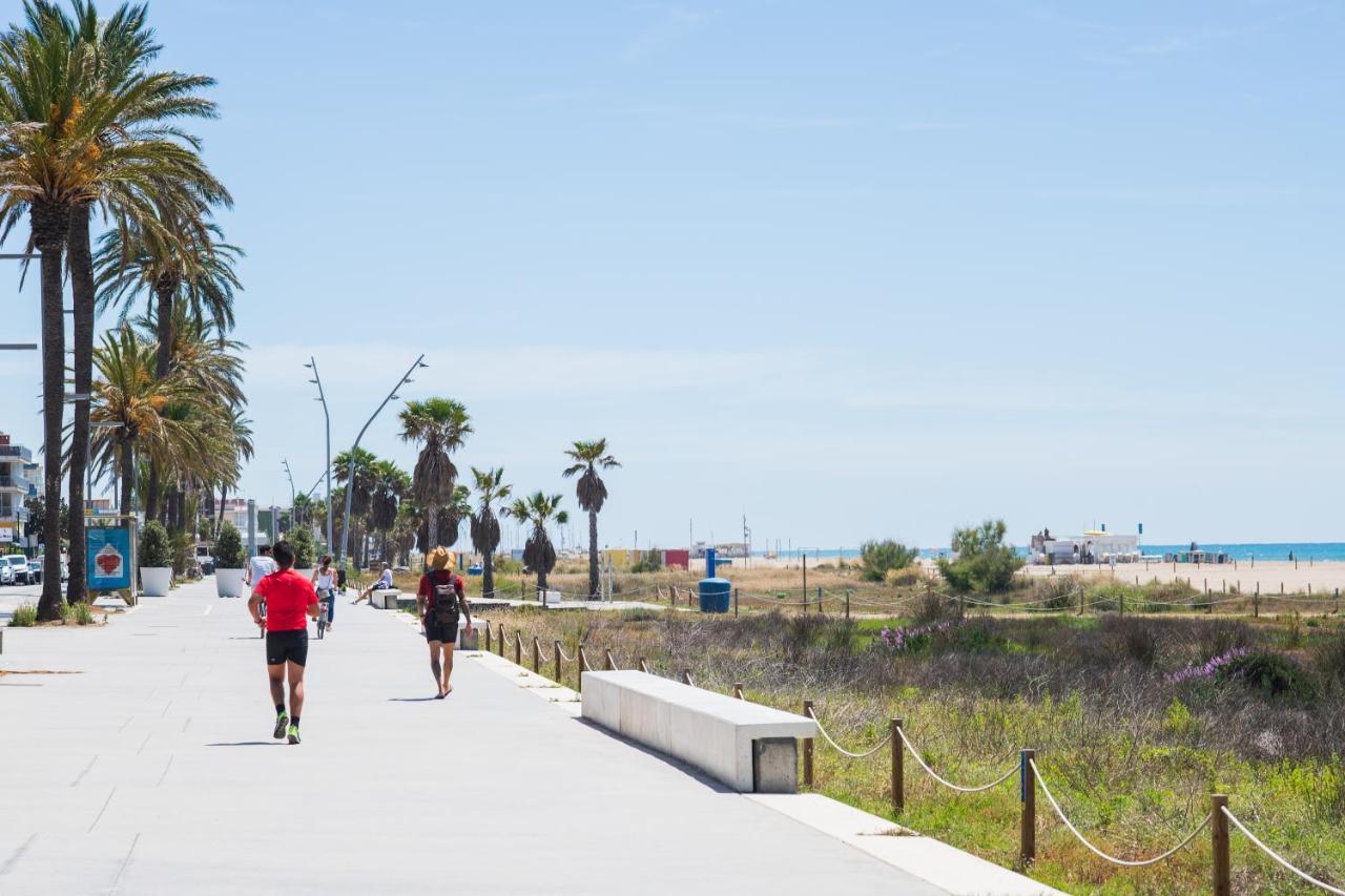 Maka Beach Apartment V Castelldefels Eksteriør billede