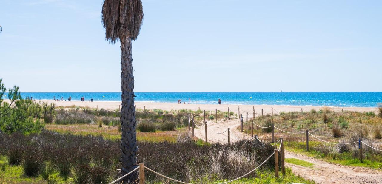 Maka Beach Apartment V Castelldefels Eksteriør billede