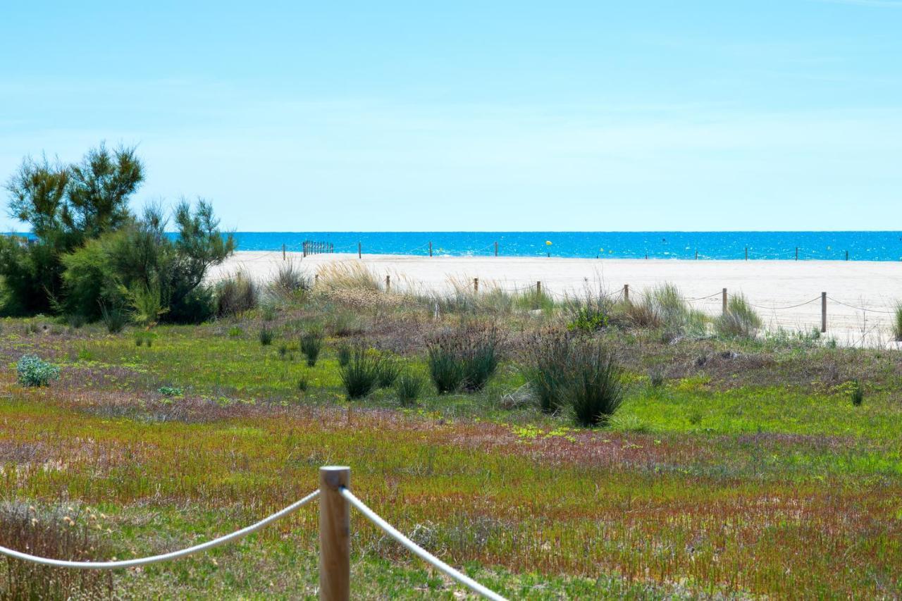 Maka Beach Apartment V Castelldefels Eksteriør billede