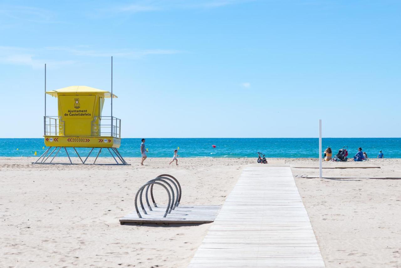 Maka Beach Apartment V Castelldefels Eksteriør billede